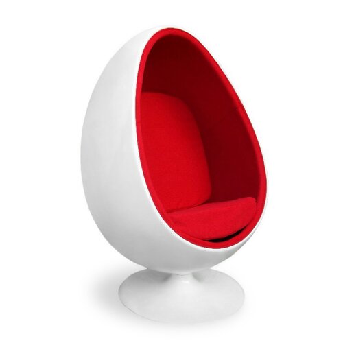 Egg Chair mit rotem Polster